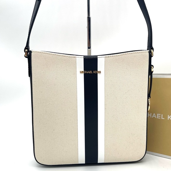 Michael Kors Large Messenger Crossbody Bag - Picture 2 of 11